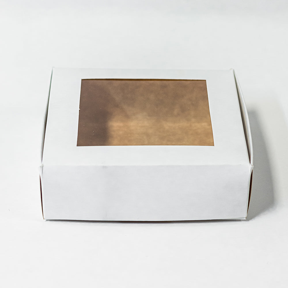 Caja Blanca Moderna Con Ventana 6